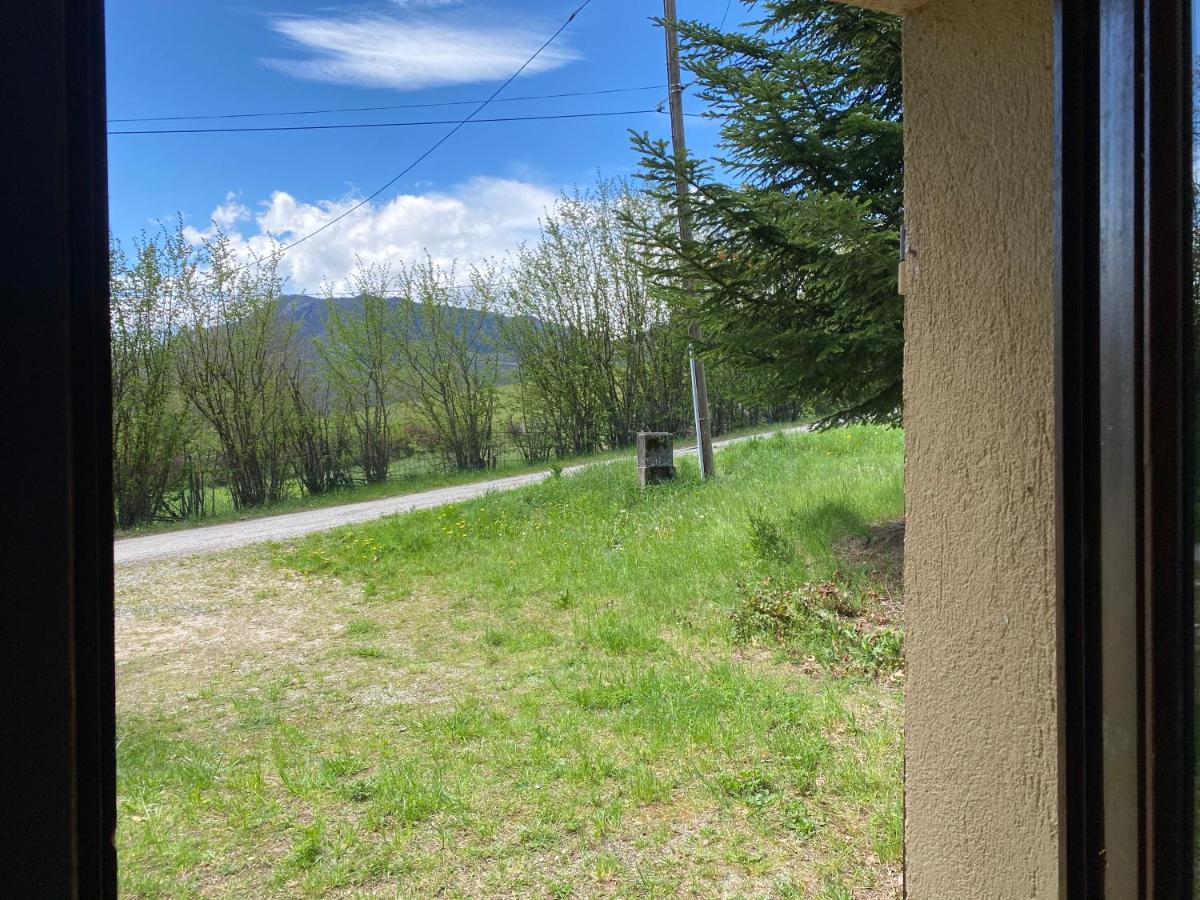Appartement Dans Le Chalet La Chapelle-en-Vercors Eksteriør billede