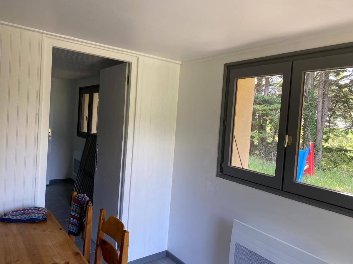 Appartement Dans Le Chalet La Chapelle-en-Vercors Eksteriør billede